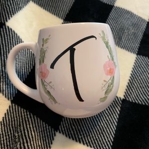 “T” initial floral coffee cup
